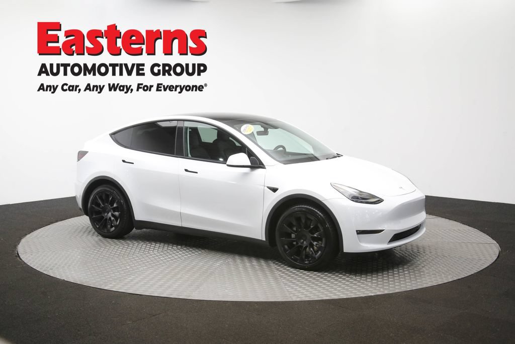 Used 2022 Tesla Model Y Long Range AWD/4WD image 41