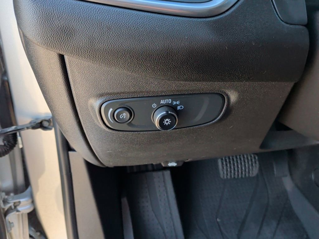 Used 2022 Chevrolet Equinox LT image 15