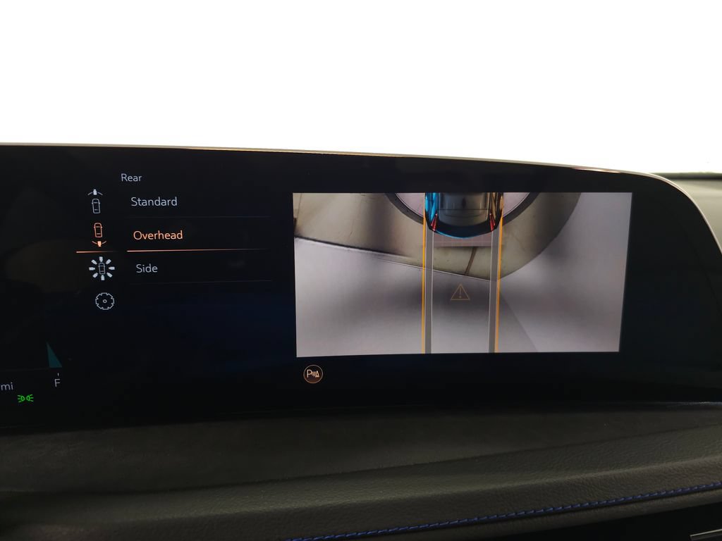Used 2025 Cadillac XT4 Sport FWD image 29