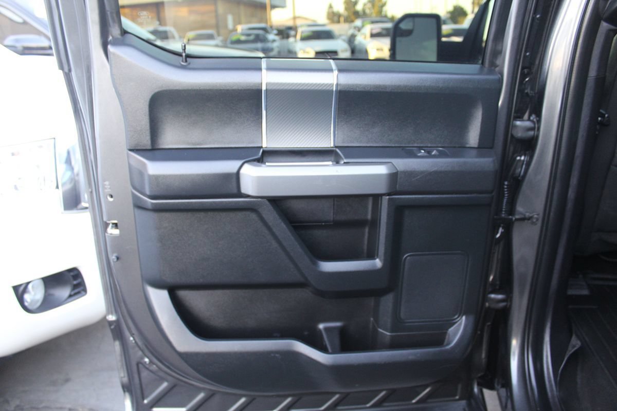 Used 2018 Ford F150 XLT w/ Equipment Group 302A Luxury AWD/4WD image 26