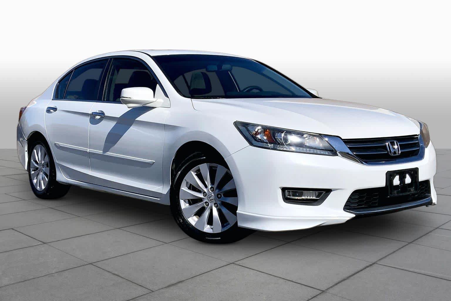 Used 2013 Honda Accord EX image 2