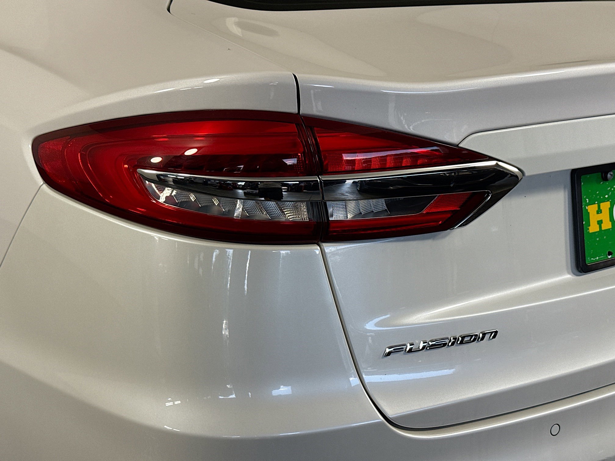 Used 2020 Ford Fusion SE image 36