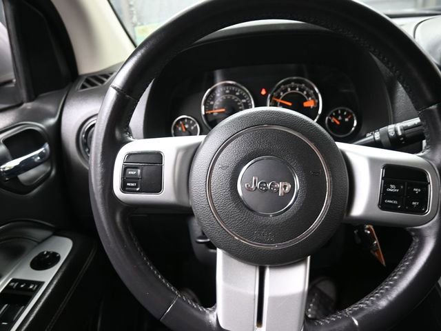 Used 2016 Jeep Compass Latitude image 8