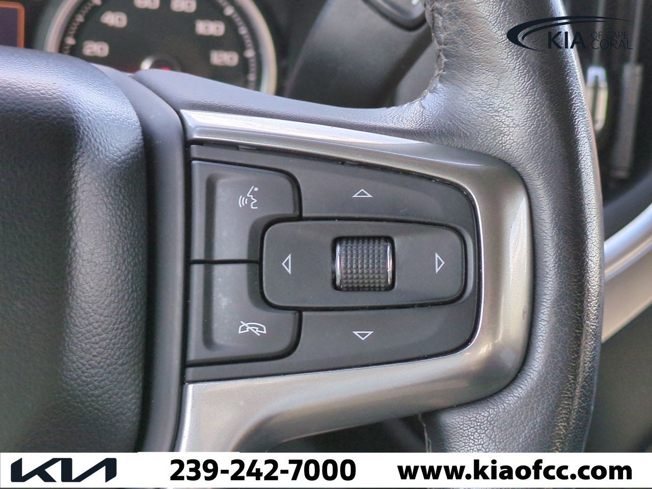 Used 2020 Chevrolet Silverado 2500 LTZ w/ LTZ Premium Package image 25