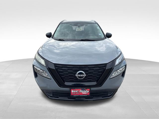 Certified 2023 Nissan Rogue SV w/ SV Premium B Package FWD image 2