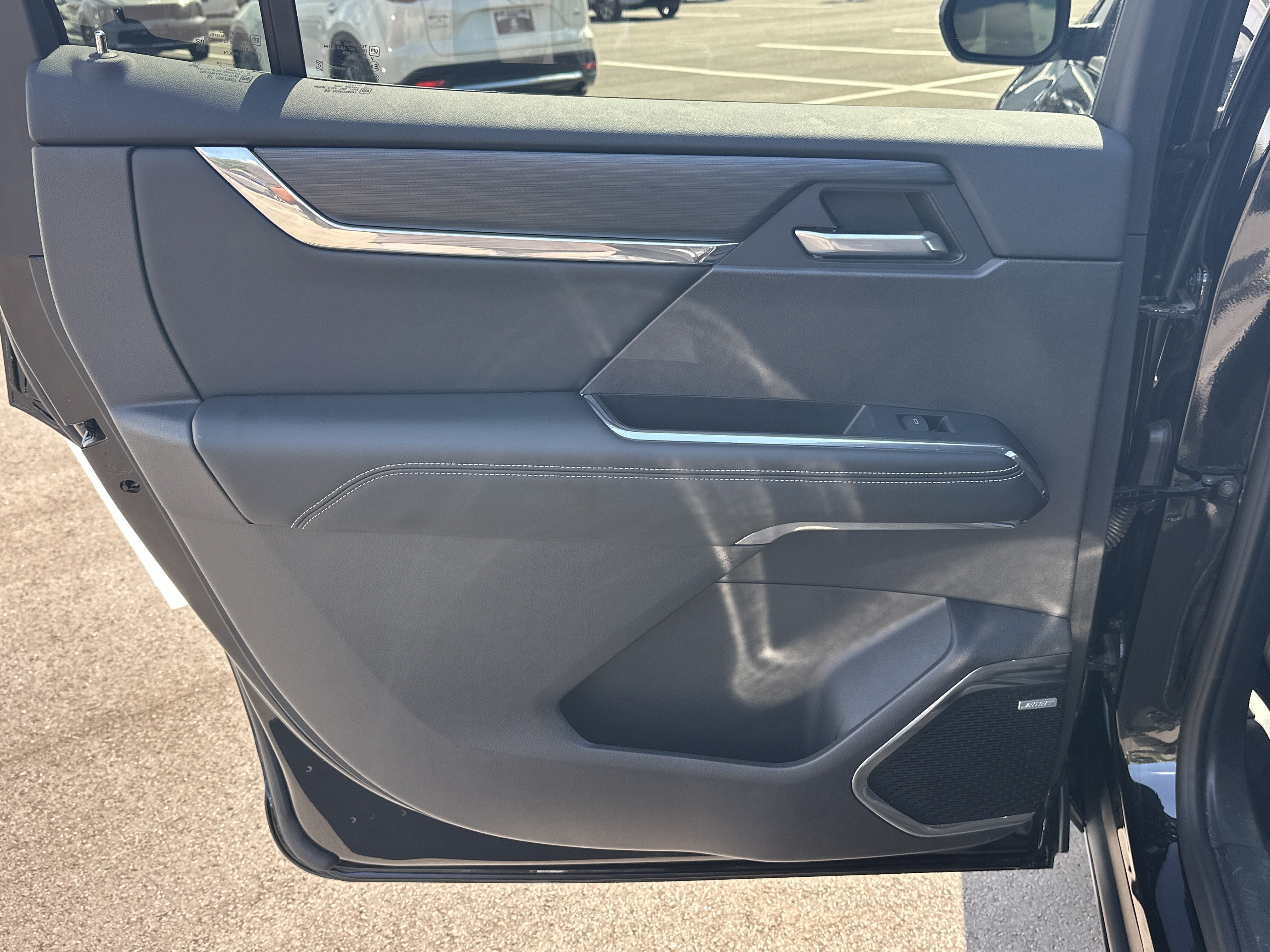 Used 2024 GMC Acadia Elevation FWD image 22