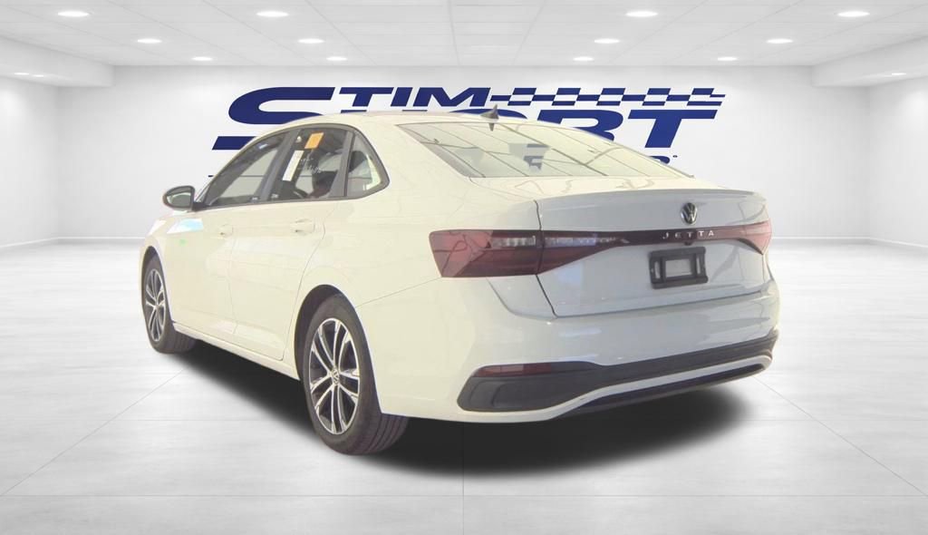 Used 2025 Volkswagen Jetta Sport image 7