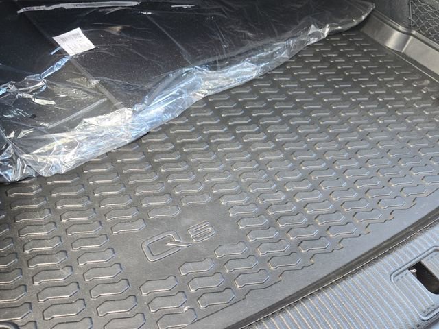 Used 2023 Audi Q5 2.0T Premium w/ Convenience Package image 29