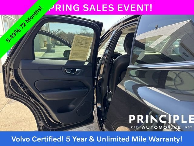 Certified 2025 Volvo XC60 B5 Core image 31