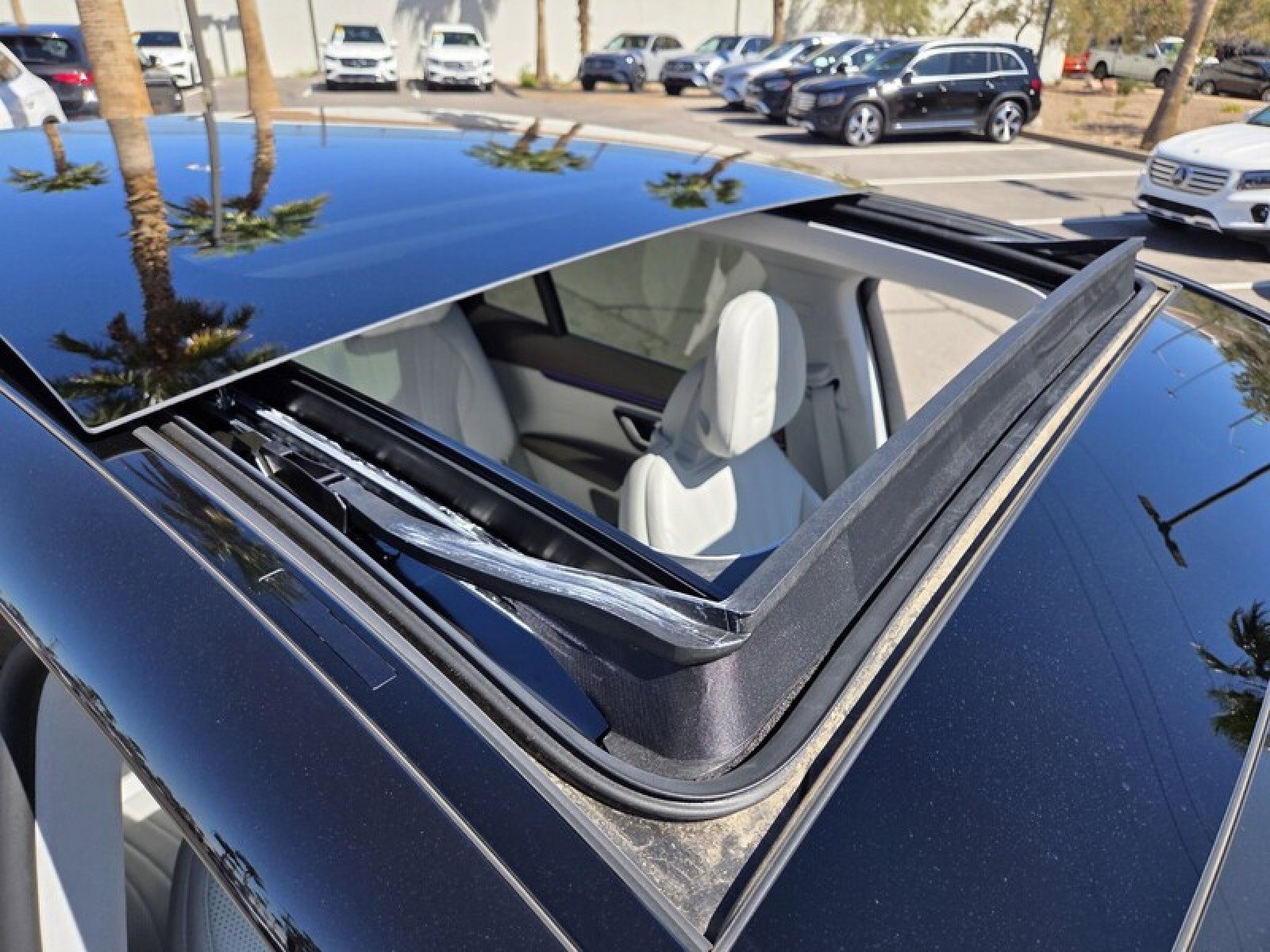 Certified 2023 Mercedes-Benz EQS 580 4MATIC SUV image 19