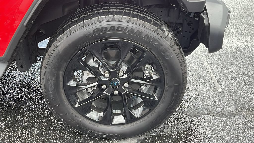 Used 2025 Jeep Wrangler Unlimited Sahara AWD/4WD image 6