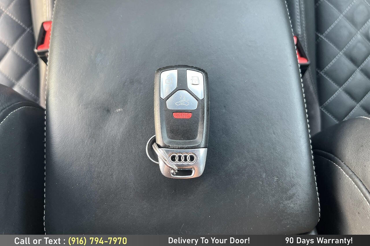 Used 2019 Audi SQ5 Prestige w/ Prestige Package AWD/4WD image 17