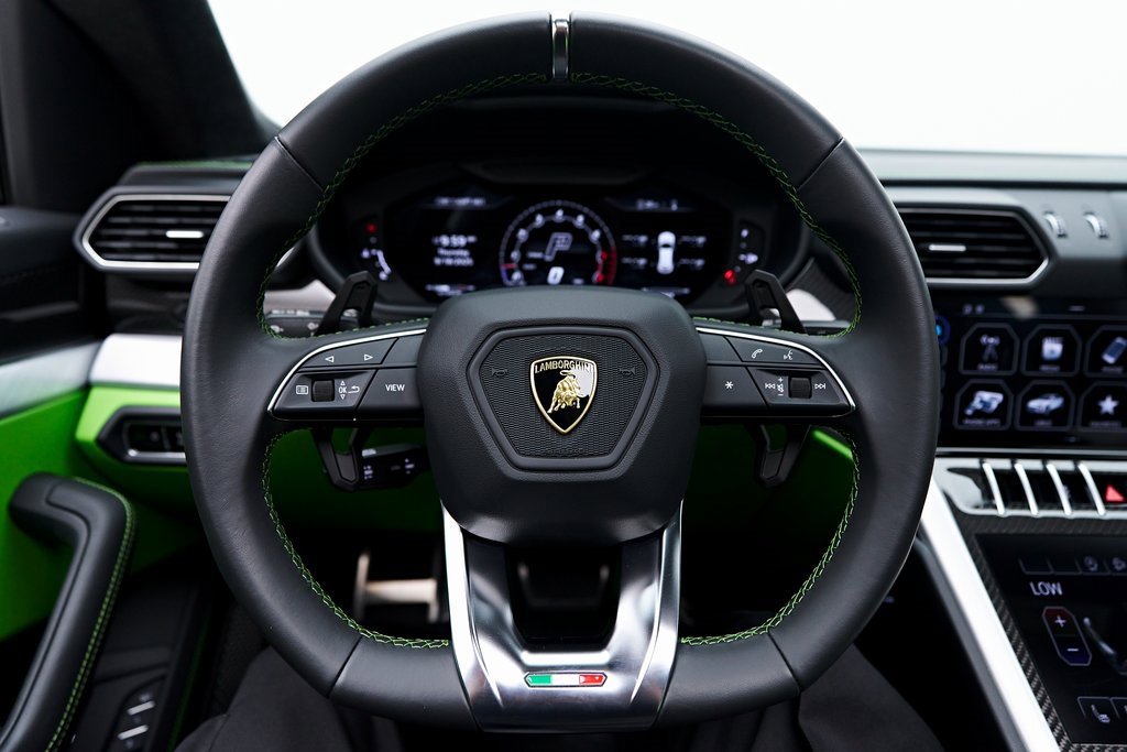 Used 2022 Lamborghini Urus image 63