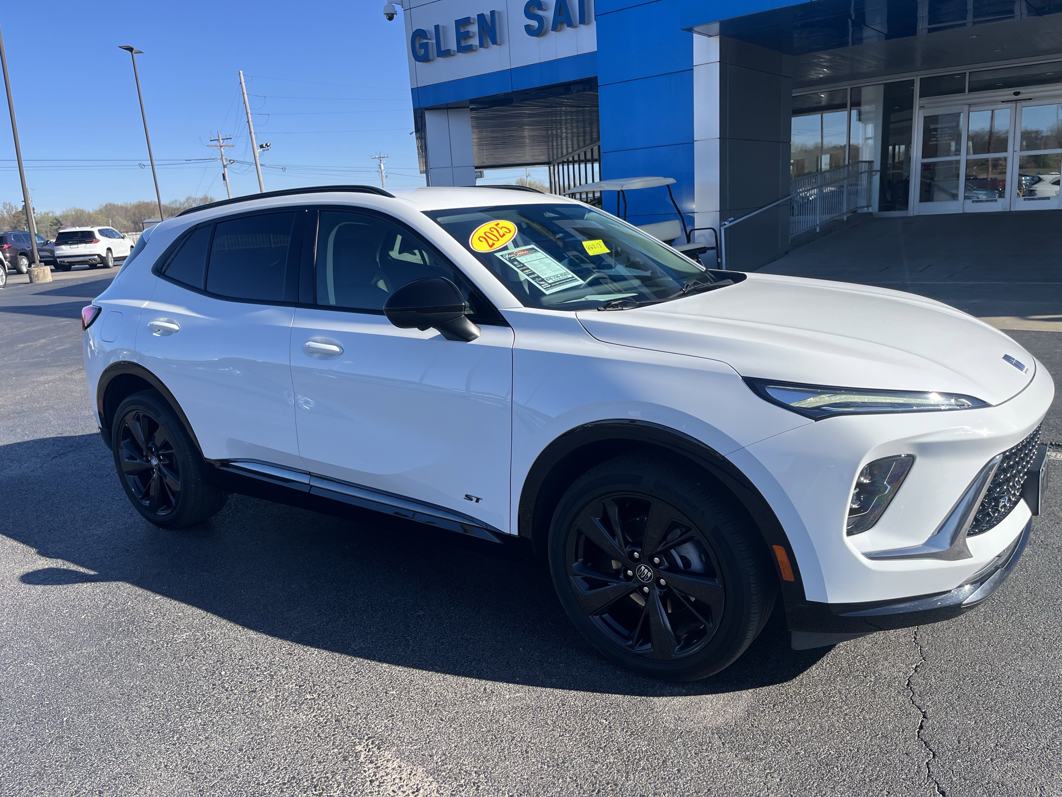 Used 2025 Buick Envision Sport Touring image 5