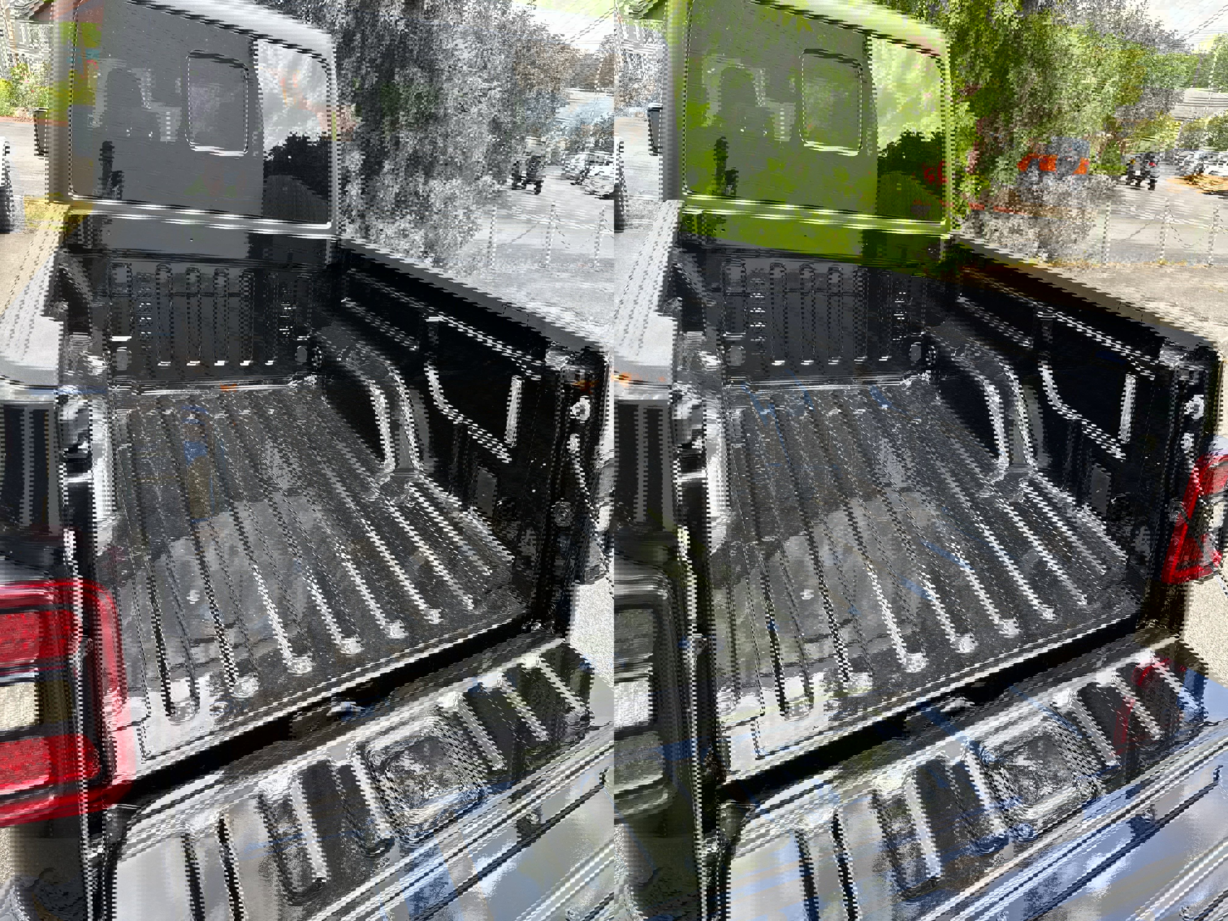 New 2025 Jeep Gladiator Willys image 11