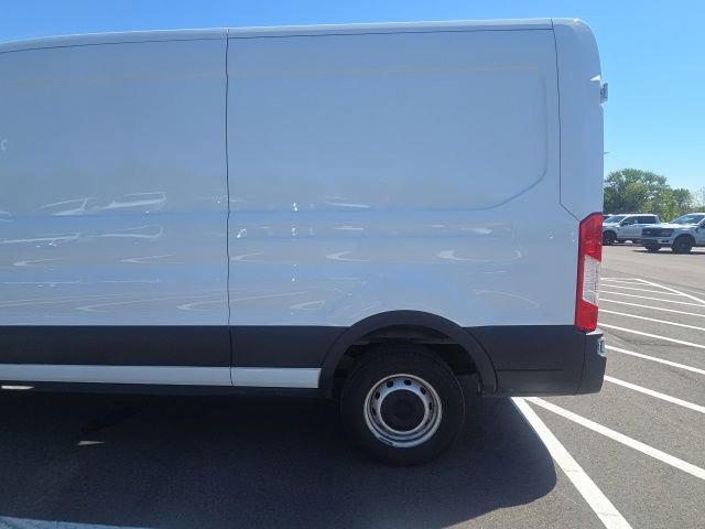 Used 2022 Ford Transit 250 Medium Roof RWD image 15