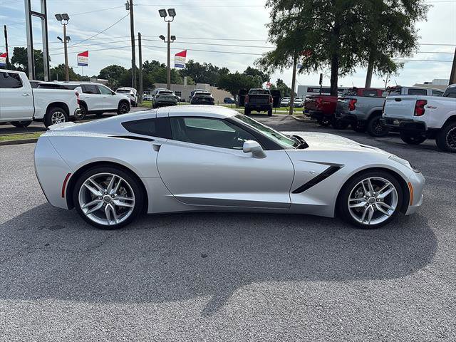 Used 2019 Chevrolet Corvette Stingray Coupe w/ Battery Protection Package RWD image 4