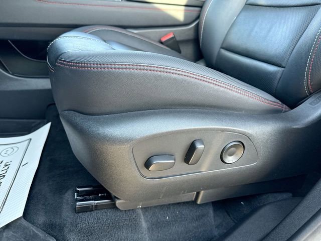 Used 2024 Chevrolet Traverse RS w/ LPO, Floor Liner Package AWD/4WD image 12