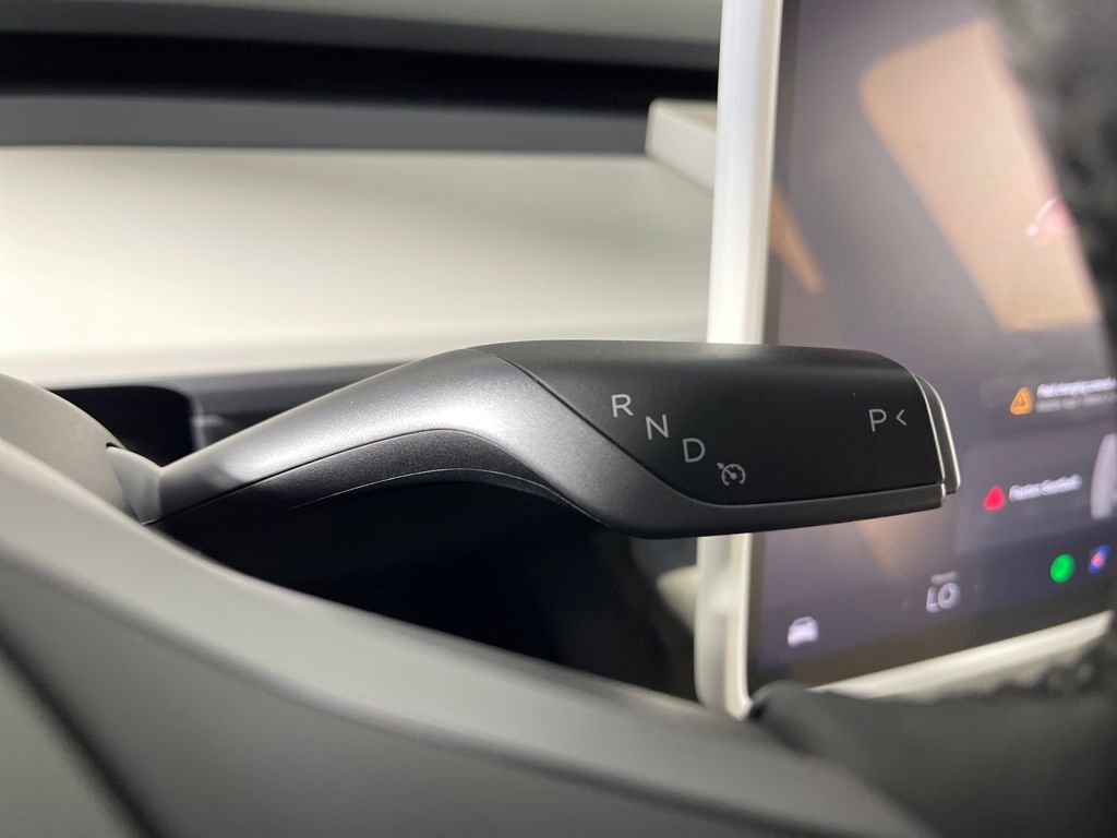 Used 2024 Tesla Model Y Long Range image 24