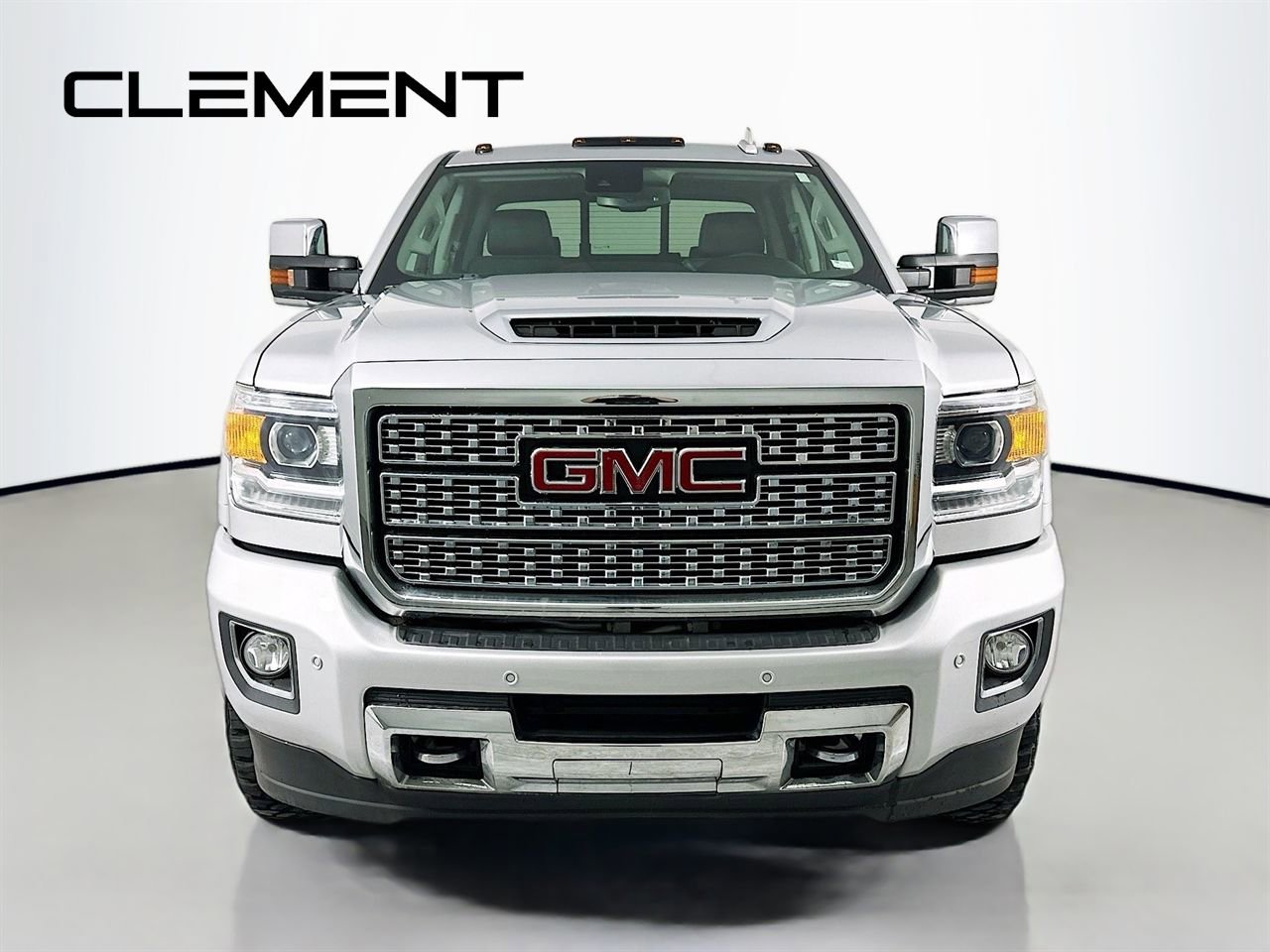 Used 2019 GMC Sierra 2500 Denali w/ Duramax Plus Package image 3