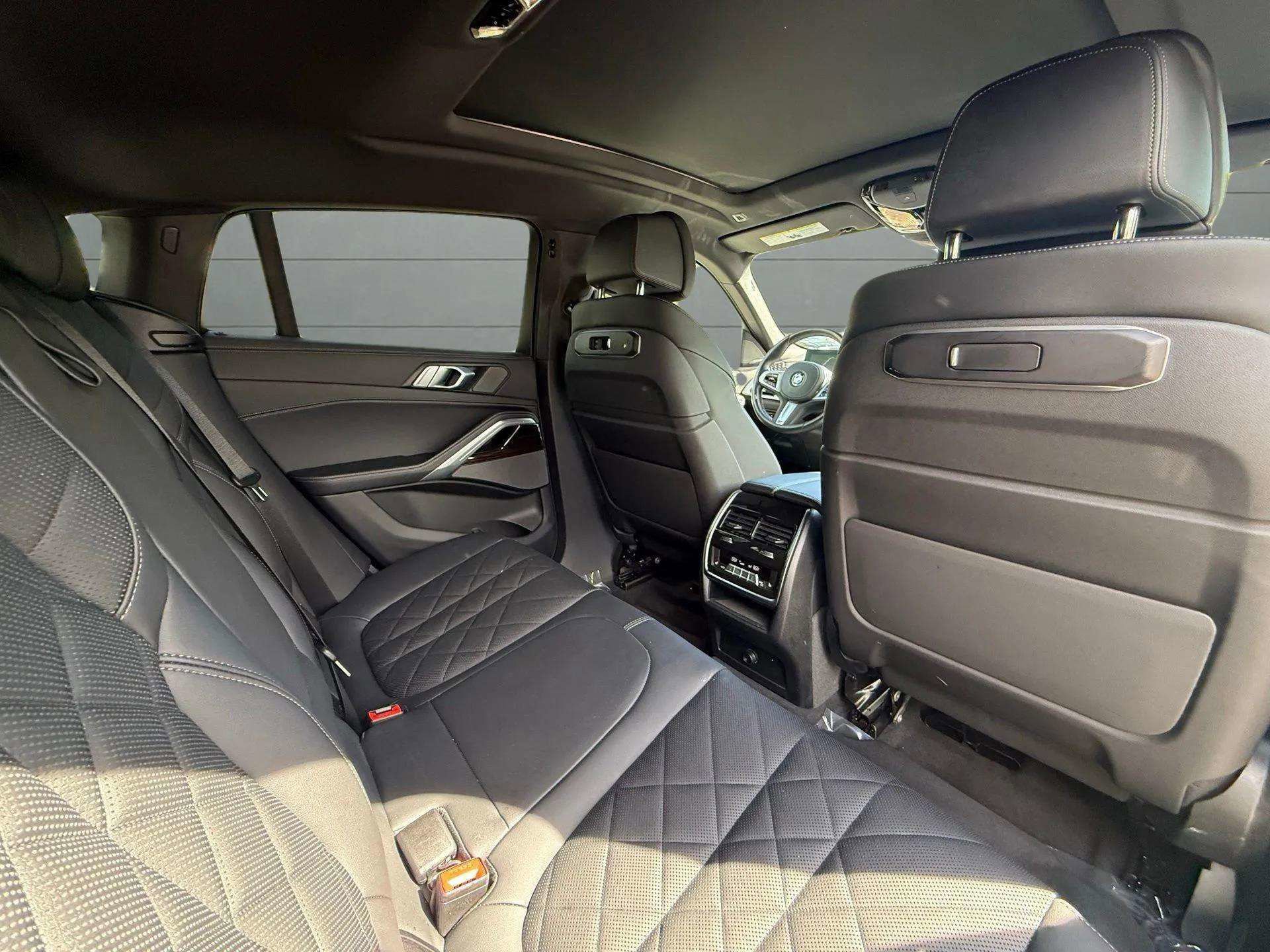 Used 2024 BMW X6 xDrive40i image 24