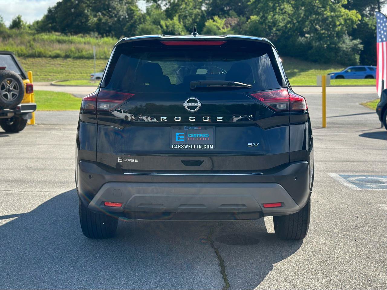 Used 2023 Nissan Rogue SV FWD image 17