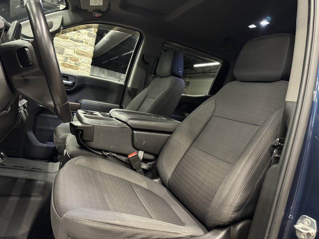 Used 2021 Chevrolet Silverado 1500 LT w/ Z71 Off-Road Package AWD/4WD image 22