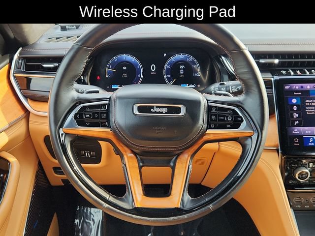 Used 2025 Jeep Grand Cherokee Summit AWD/4WD image 36