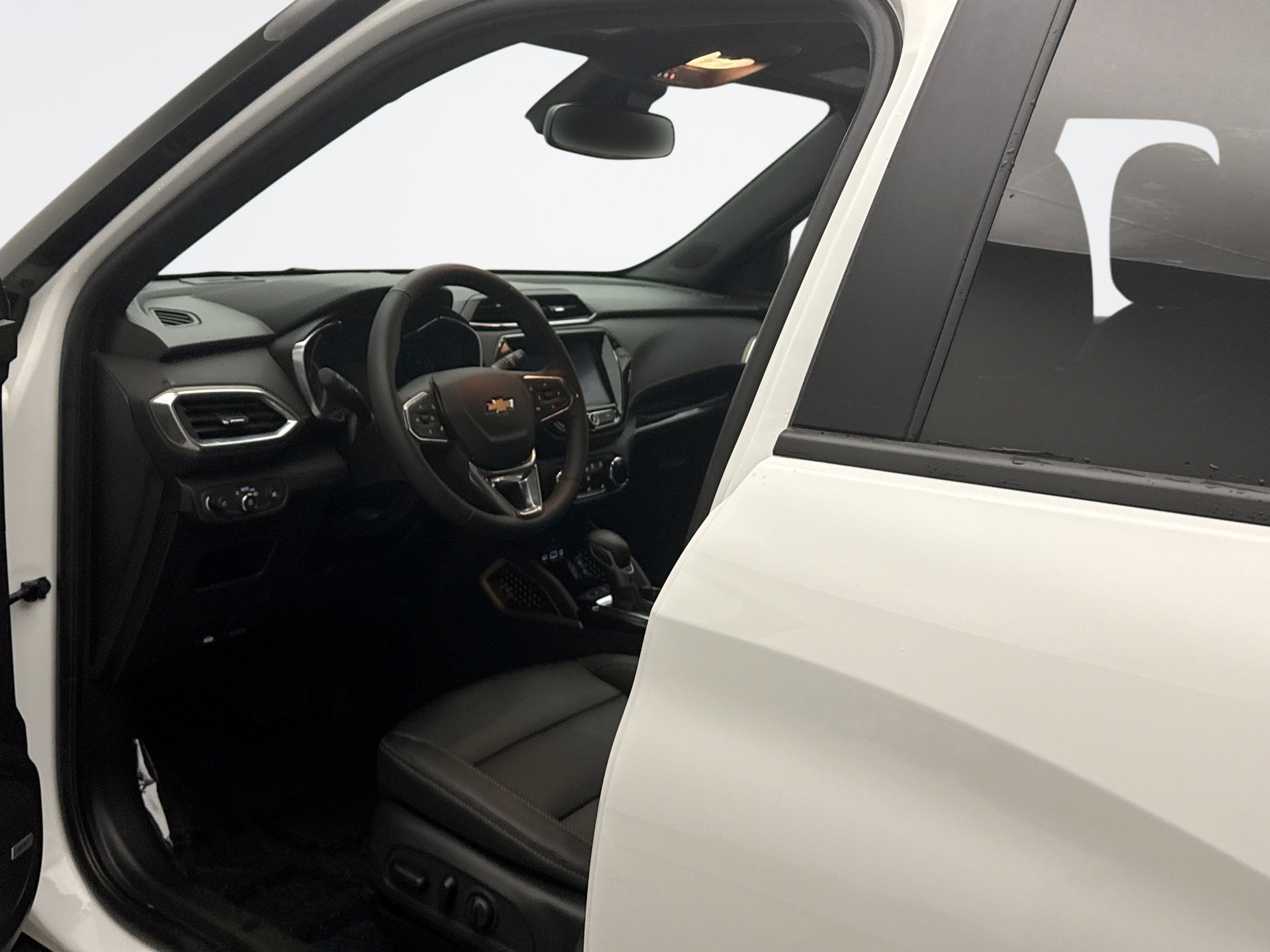 Used 2022 Chevrolet TrailBlazer ACTIV w/ Technology Package AWD/4WD image 10