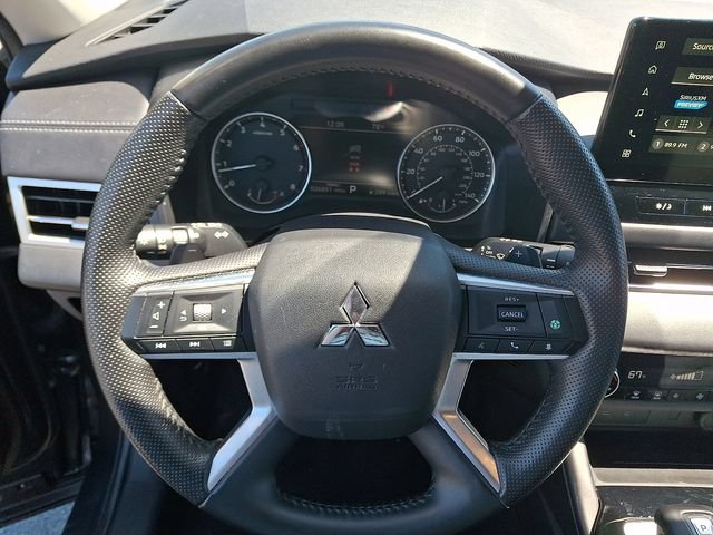 Used 2025 Mitsubishi Outlander SE AWD/4WD image 20