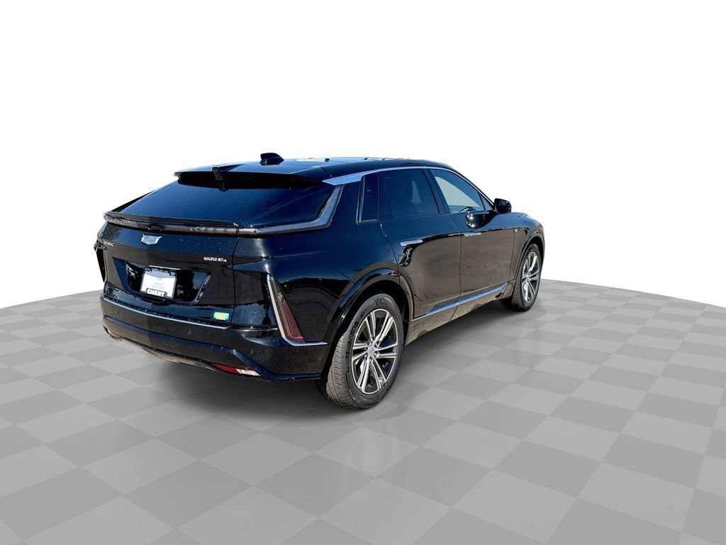 New 2025 Cadillac Lyriq Luxury image 38
