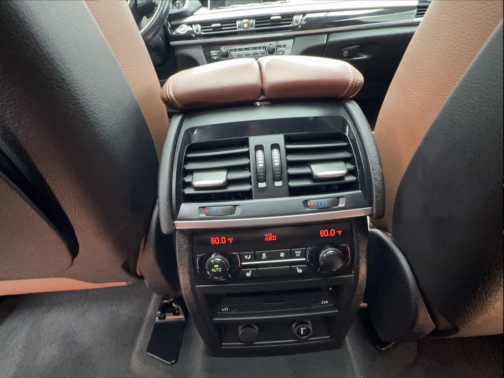 Used 2016 BMW X5 xDrive50i AWD/4WD image 36