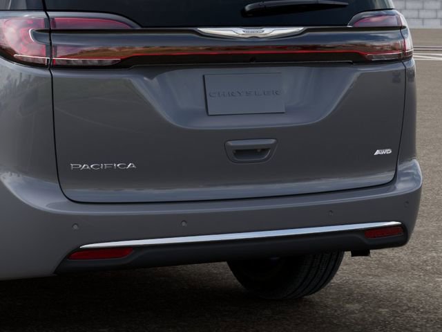 New 2025 Chrysler Pacifica Select AWD/4WD image 13