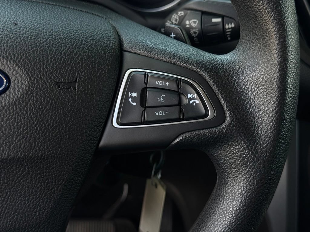 Used 2017 Ford Escape SE FWD image 25