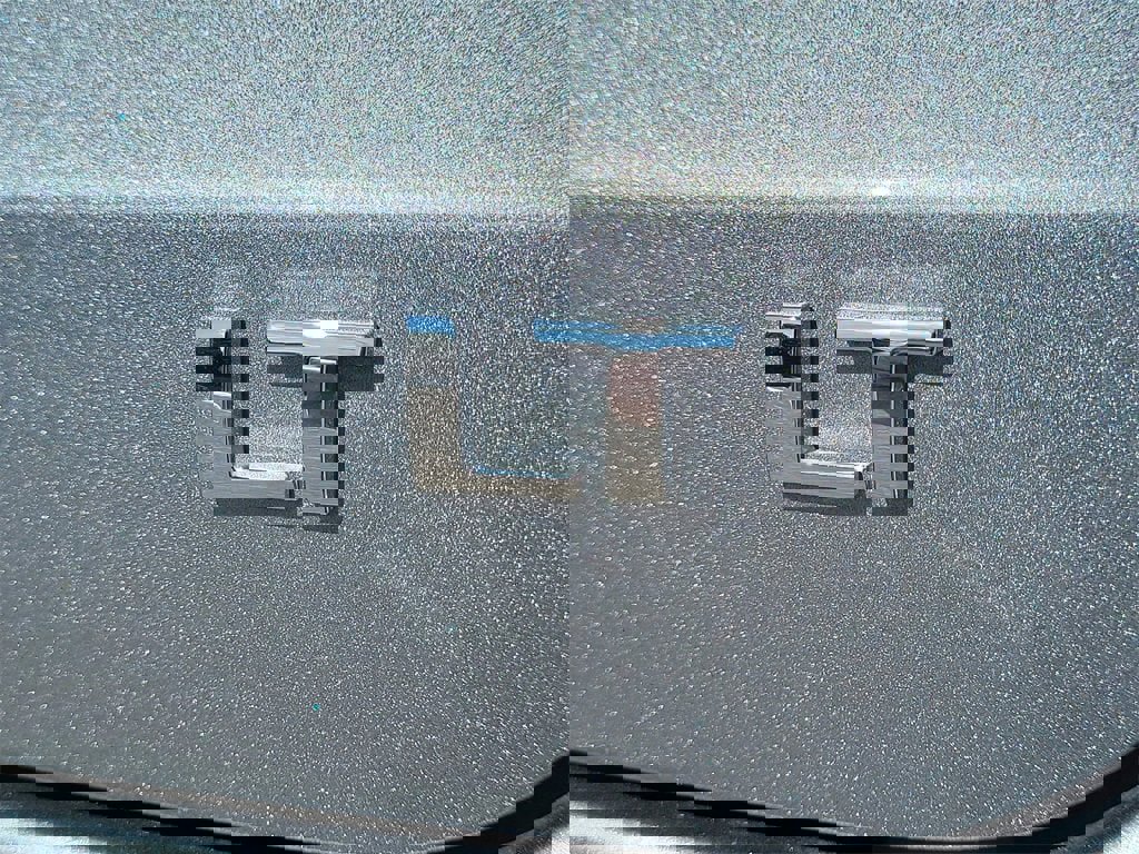 Certified 2025 Chevrolet Trax LT w/ Driver Confidence Package image 13