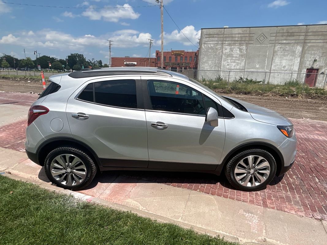 Used 2020 Buick Encore Preferred image 5