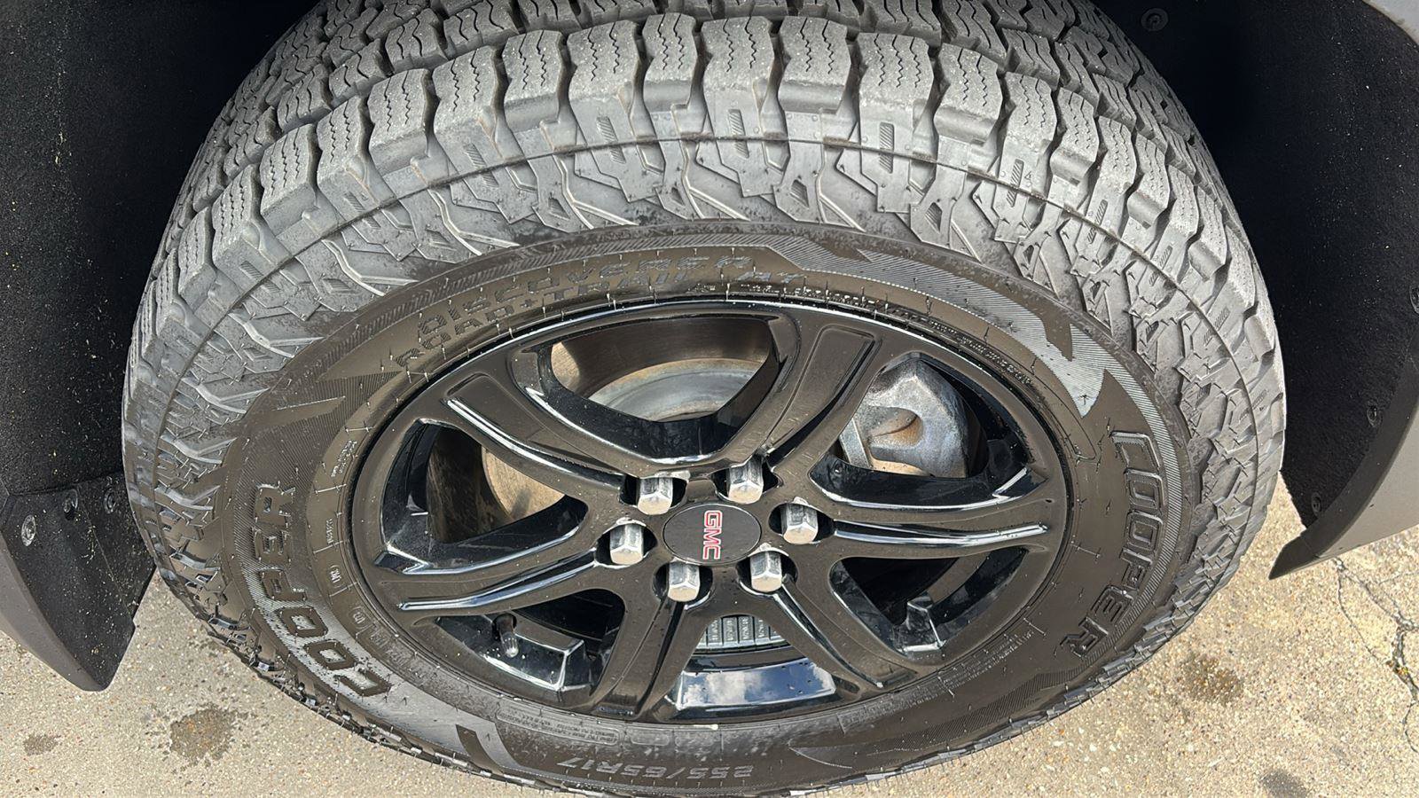 Used 2020 GMC Acadia AT4 w/ LPO, Roadside Safety Package AWD/4WD image 9