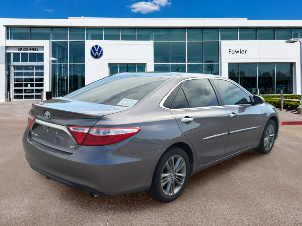 Used 2017 Toyota Camry SE FWD image 5