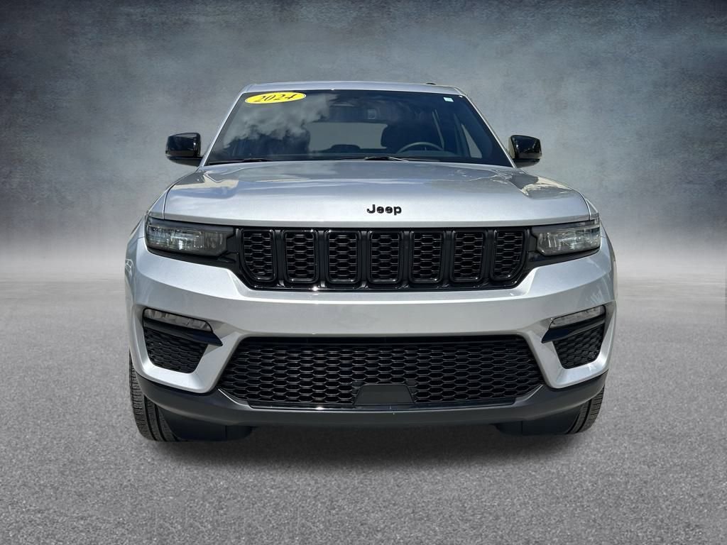 Certified 2024 Jeep Grand Cherokee Limited w/ Black Appearance Package image 2