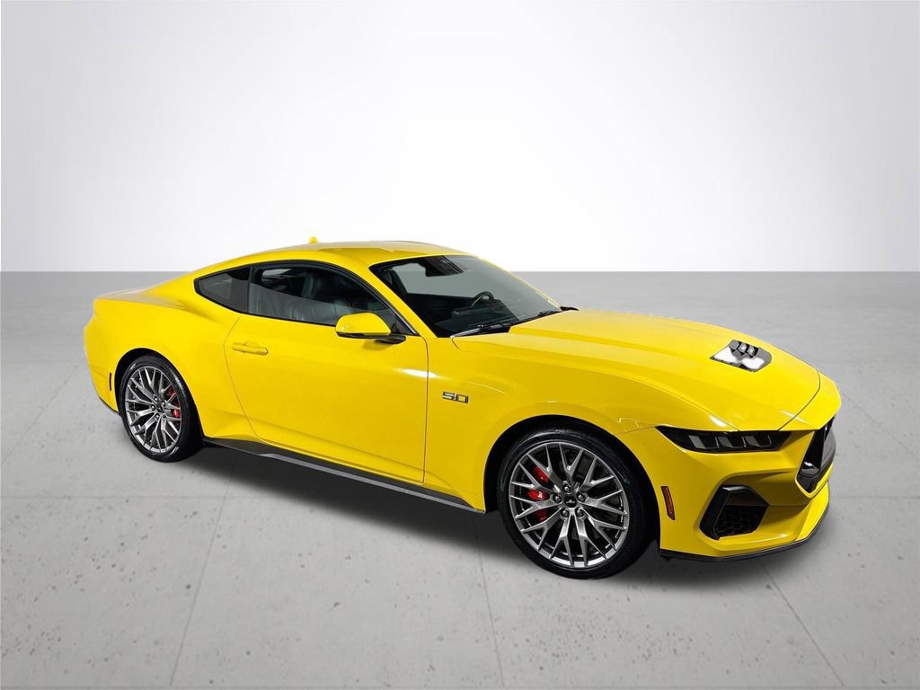 Used 2024 Ford Mustang GT Premium image 5