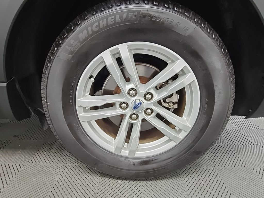 Used 2022 Ford Explorer XLT w/ Equipment Group 202A image 43