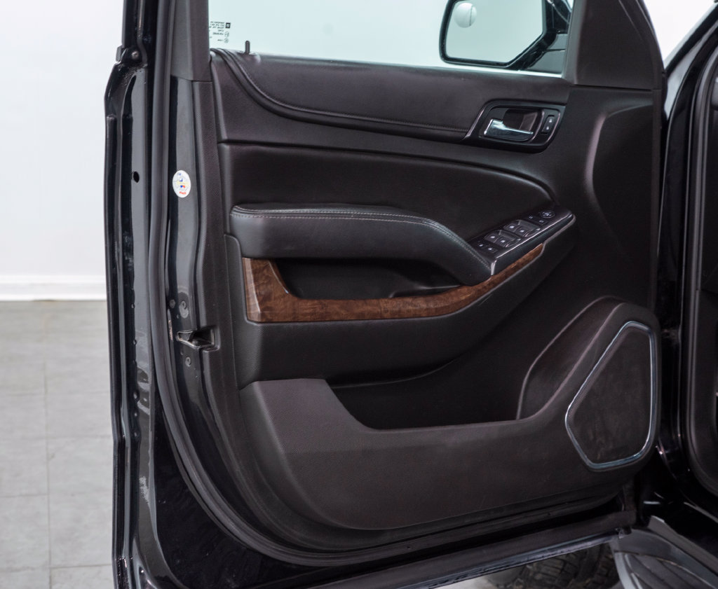 Used 2019 Chevrolet Tahoe 4WD w/ Remote Keyless Entry Package image 6