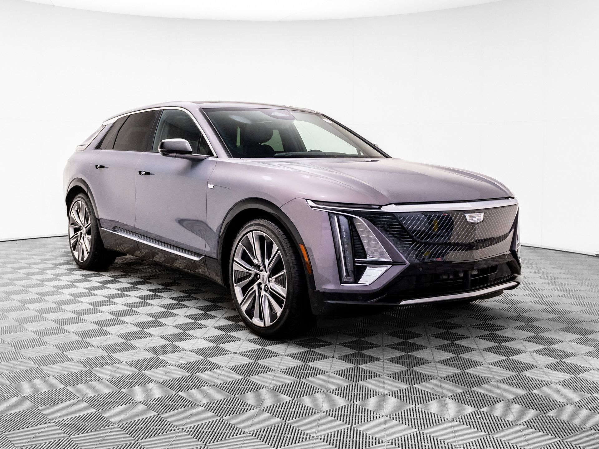 Certified 2025 Cadillac Lyriq Luxury w/ LPO, Floor Liner Package image 8