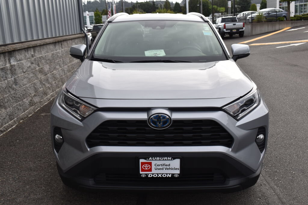 Certified 2021 Toyota RAV4 XLE Premium AWD/4WD image 2