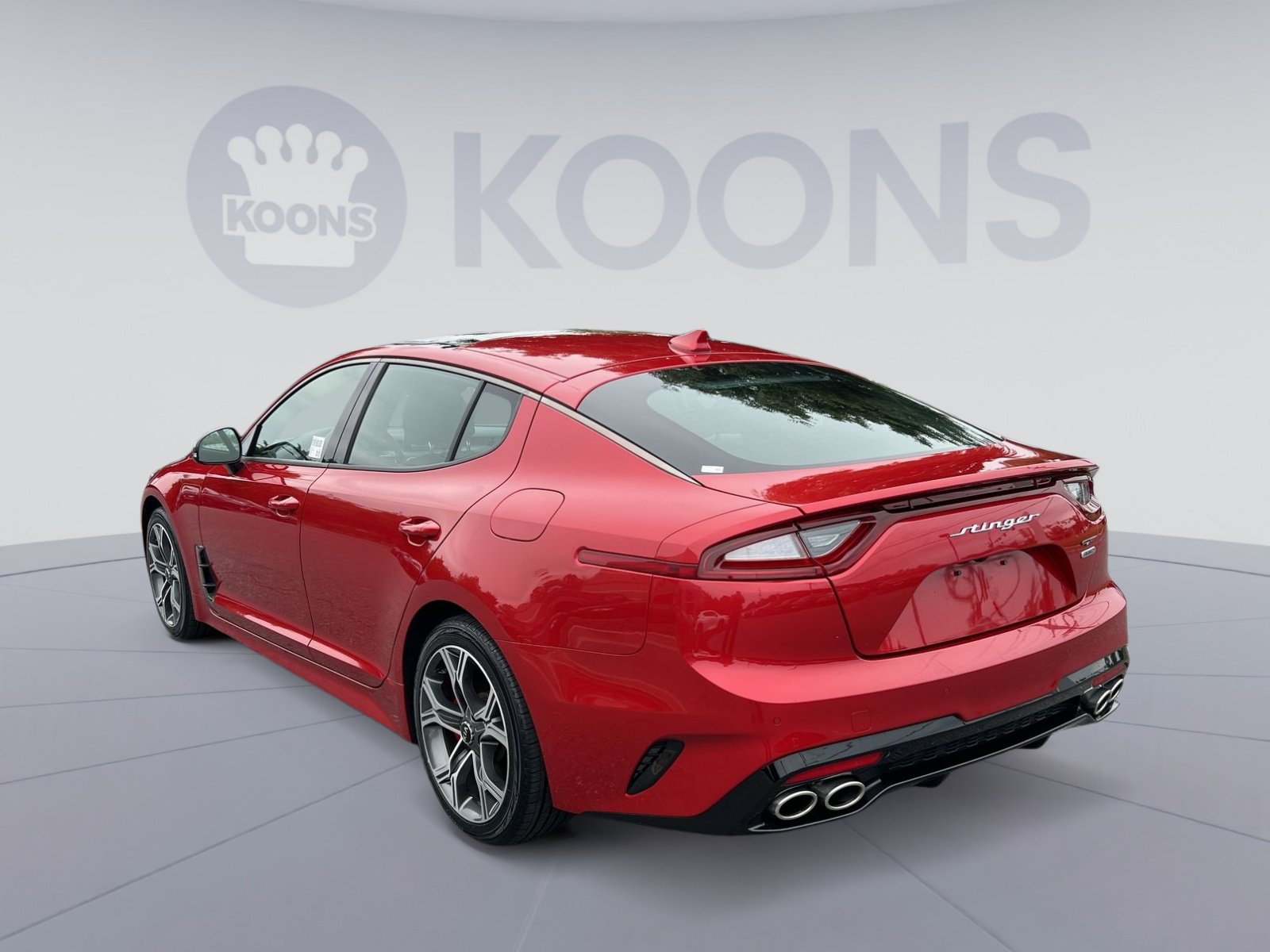 Used 2018 Kia Stinger GT2 AWD/4WD image 4