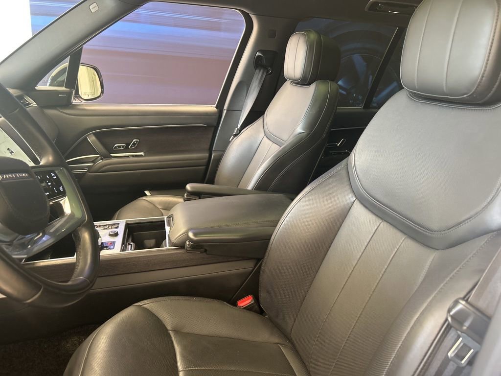 Used 2023 Land Rover Range Rover SE image 5