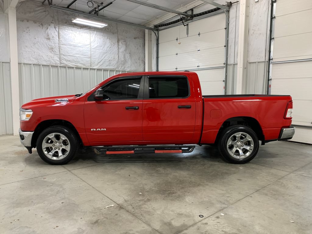 Used 2023 RAM 1500 Big Horn AWD/4WD image 3