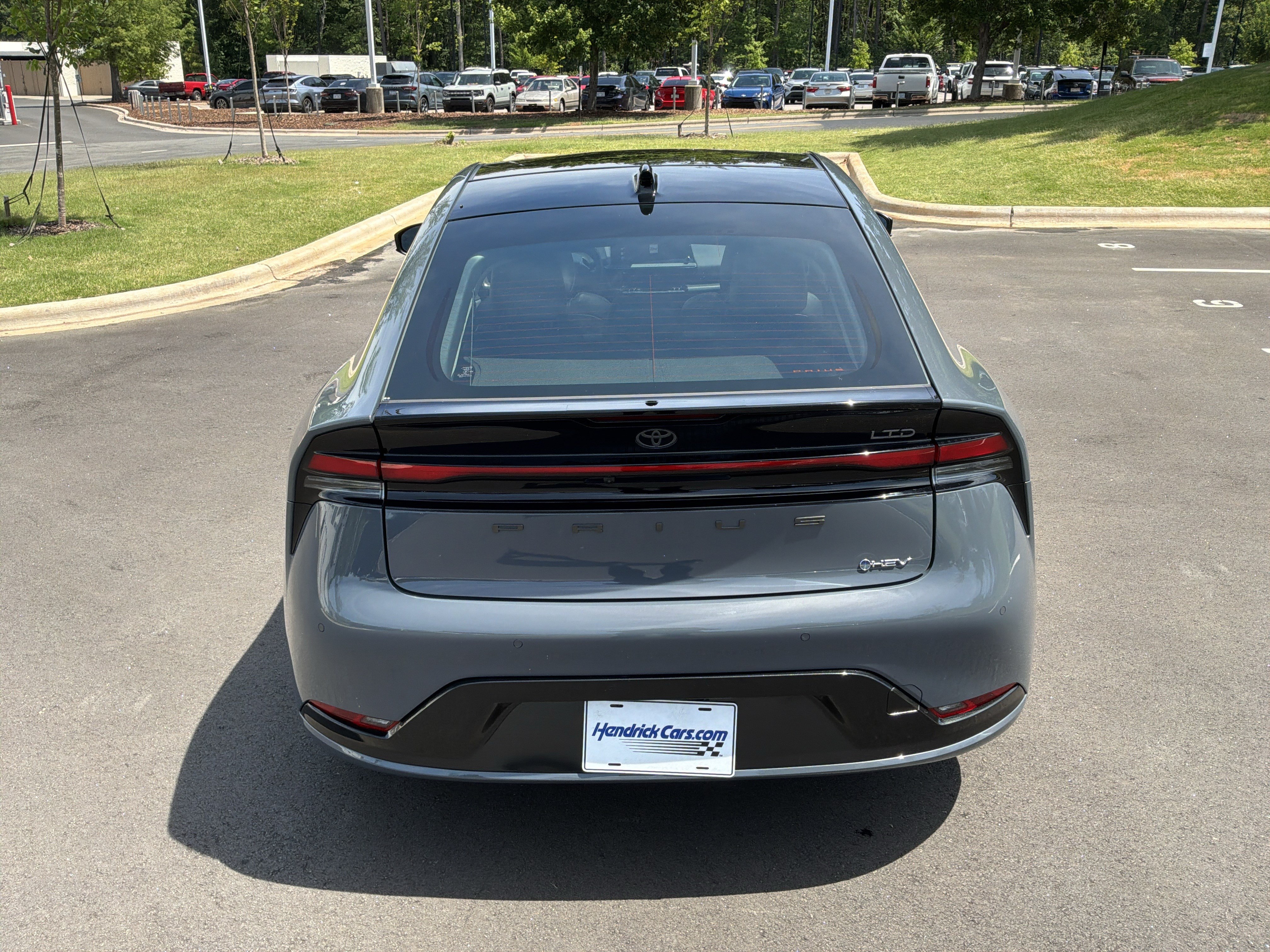 Used 2024 Toyota Prius Limited FWD image 9