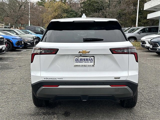 New 2026 Chevrolet Equinox LT w/ Convenience Package II image 3