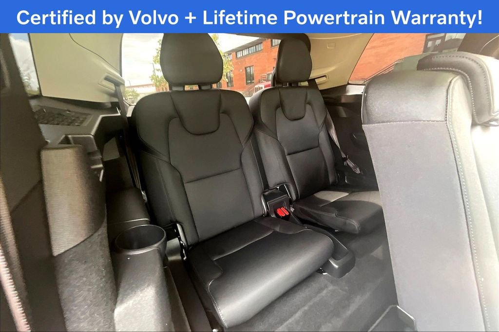 Used 2025 Volvo XC90 B6 Plus image 37